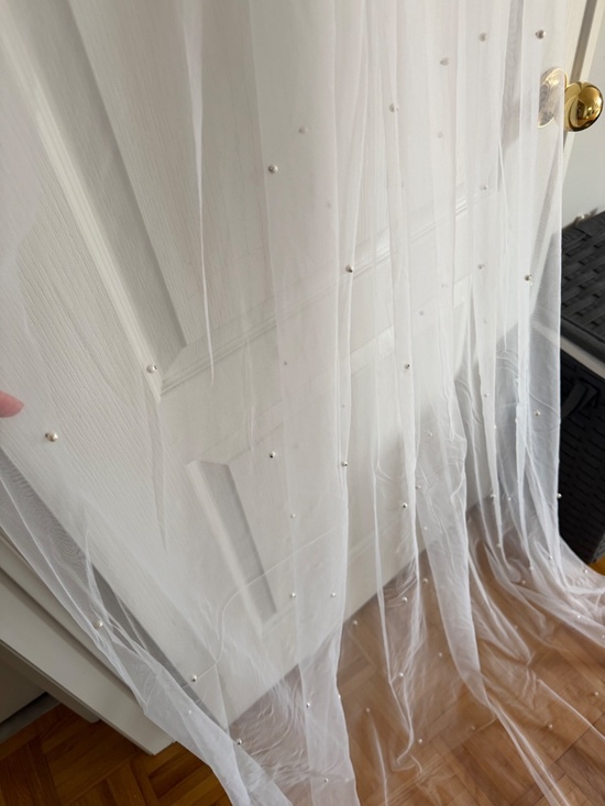 White Cathedral Pearl Wedding Veil main image 13